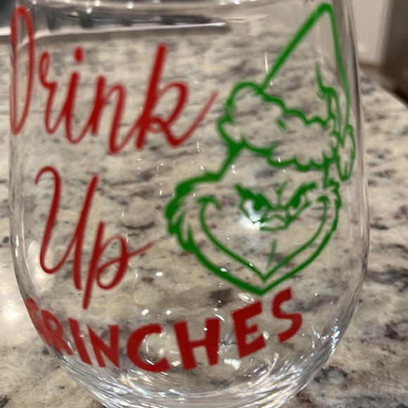 Drink up grinches wine glass - Picture 2 of 2